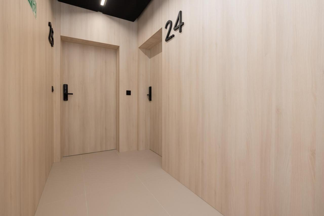 Apartament Przy Plazy Z Aneksem Kuchennym A 24 W Swinoujsciu シフィノウイシチェ エクステリア 写真