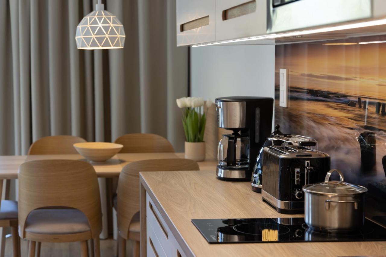 Apartament Przy Plazy Z Aneksem Kuchennym A 24 W Swinoujsciu シフィノウイシチェ エクステリア 写真