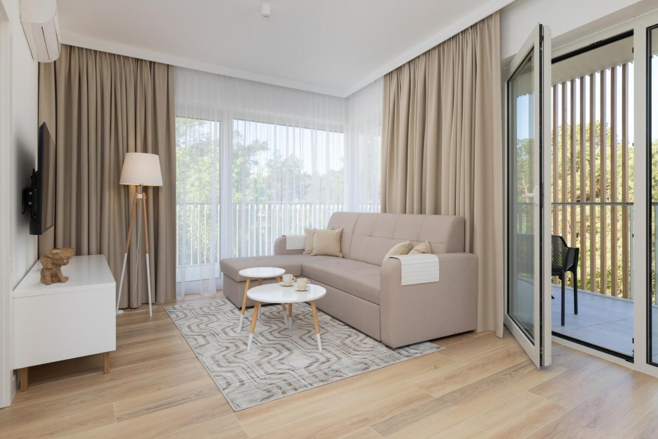 Apartament Przy Plazy Z Aneksem Kuchennym A 24 W Swinoujsciu シフィノウイシチェ エクステリア 写真